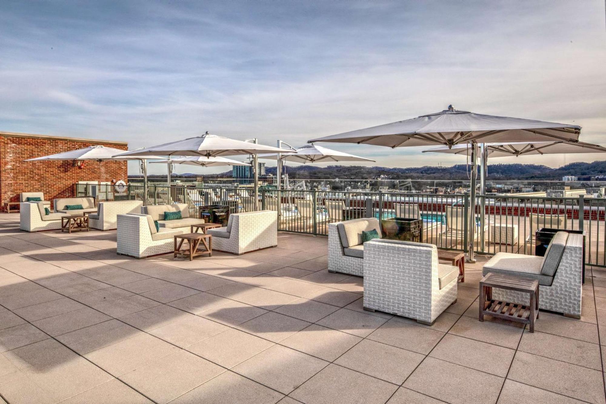 Hotel Hilton Hills 4*