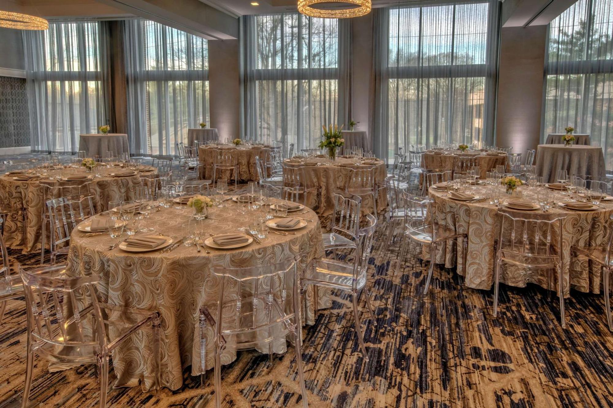 Hilton Hills Hotel