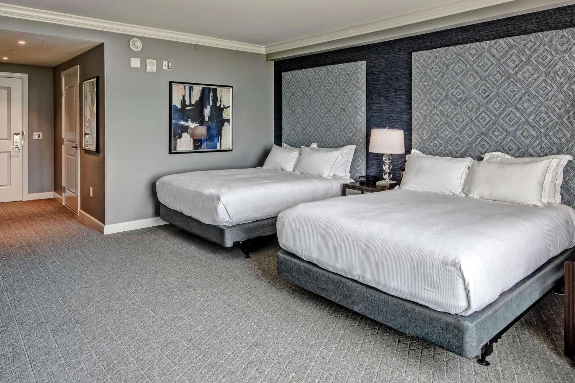 Hilton Hills Hotel