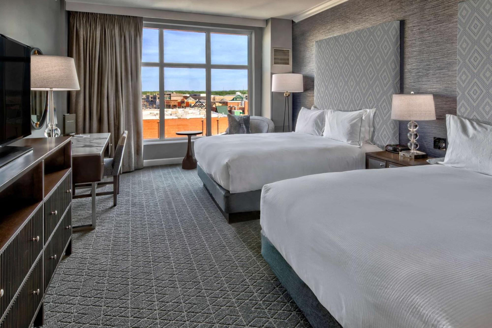 Hotel Hilton Hills 4*